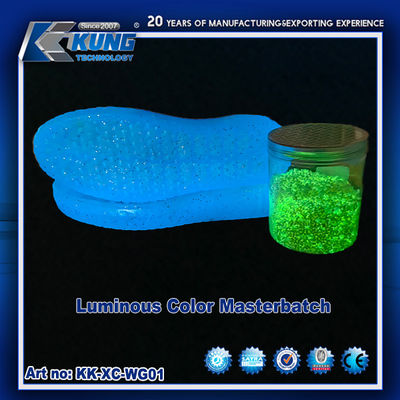 Couleur lumineuse Masterbatch Brille dans le noir Résine plastique pour la chaussure