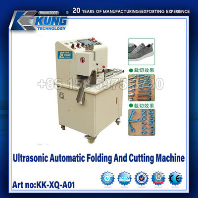 Machine à plier et à couper automatique par ultrasons pour la fabrication de chaussures