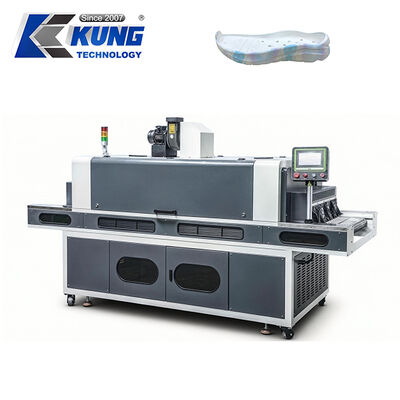 Machines à fabriquer des chaussures utilisant la lumière UV pour activer les surfaces des matériaux de chaussure et améliorer la force de liaison dans les processus de production
